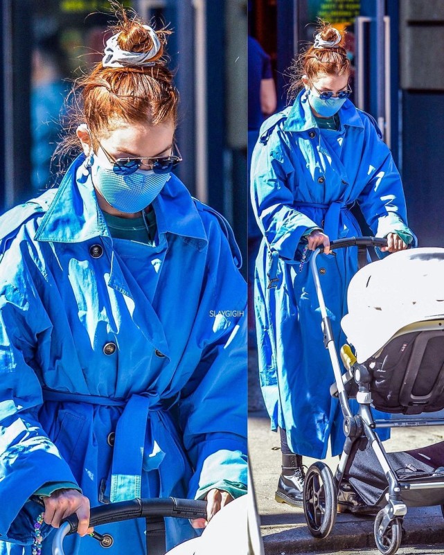 2021流行宝蓝色！超模Gigi一身蓝色搭配，自带爆炸时尚感