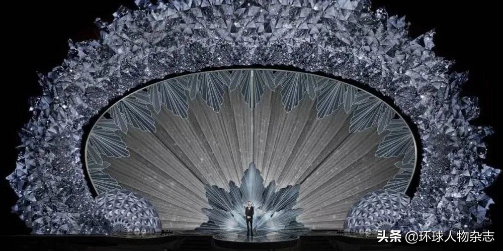 施华洛世奇水晶黑天鹅,黑天鹅断翅