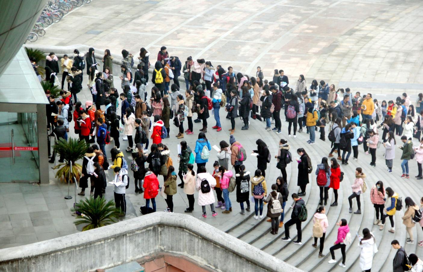 第二学历和双学位,第二学历和在职研究生哪个有用