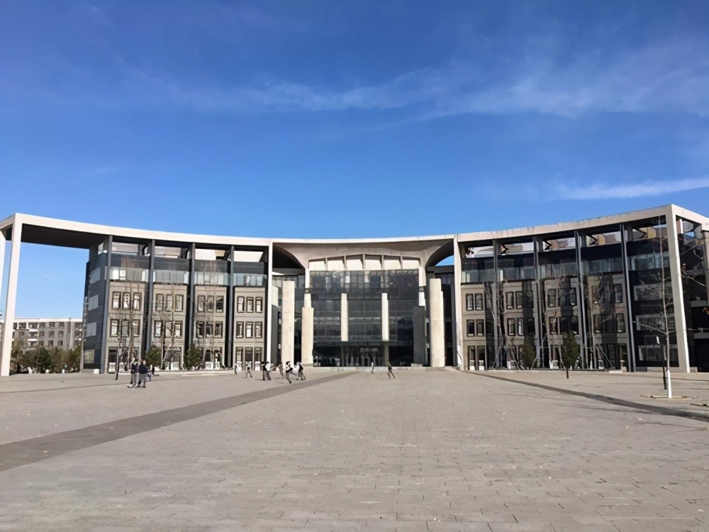 沈阳于洪小学怎么样,沈阳市于洪区小学排名前十