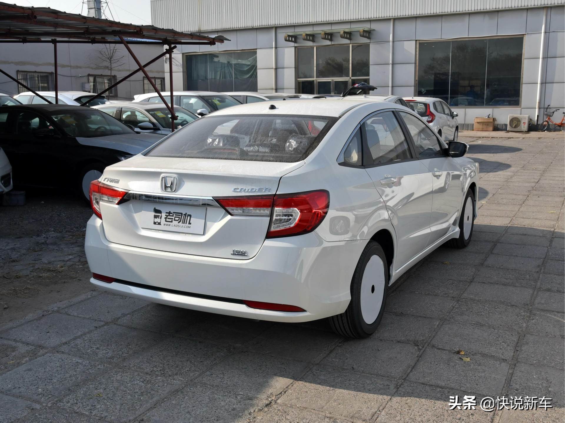 油耗5.0左右小型车,油耗低动力足10到15万suv