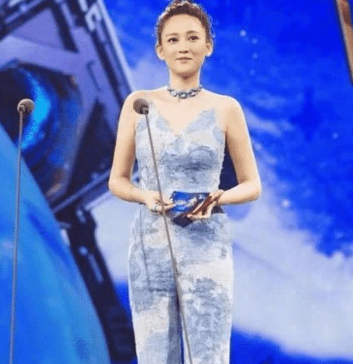 陈乔恩的胆子有多大？挑战“人体彩绘”，魔鬼身材堪称炸裂！