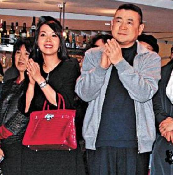 2011年吕丽君,吕丽君亏损20亿买了什么