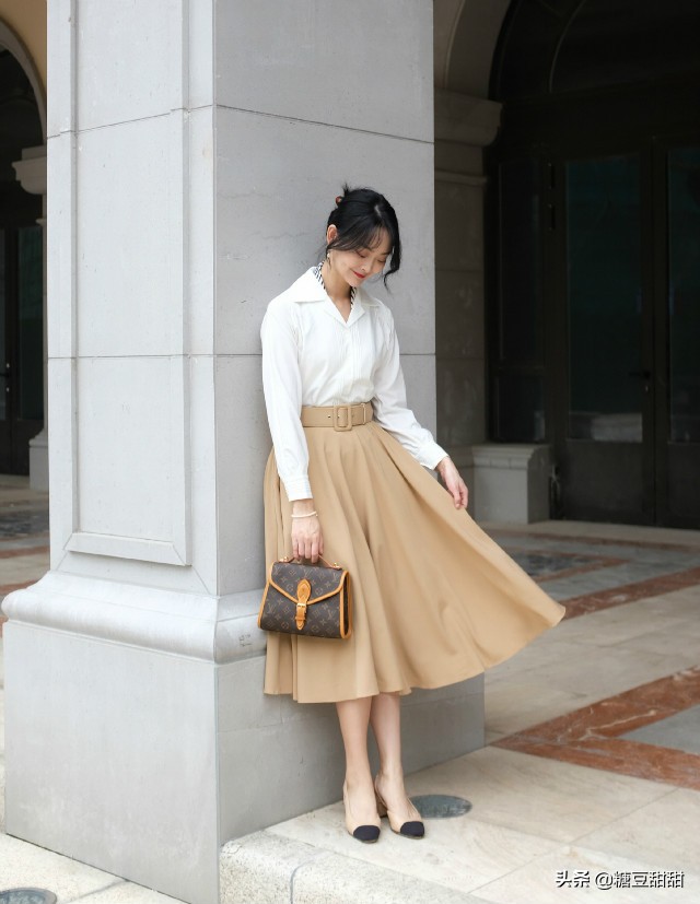腰带果然是个显瘦“利器”,愣是把“五大三粗”的身材穿成纸片人