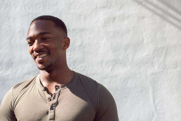 这个黑人不简单!美国队长安东尼·麦凯,凭什么能得到漫威赏识?