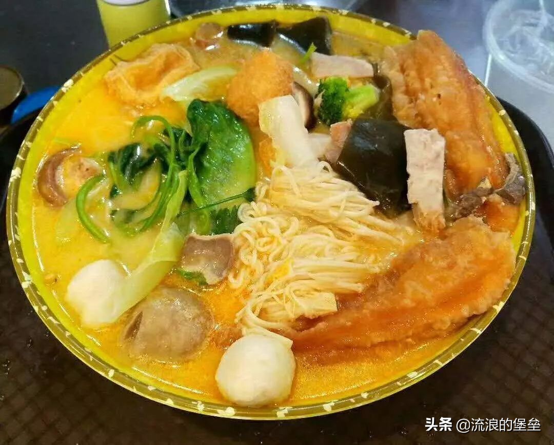 烤冷面是东北特色小吃吗,东北特色风味小吃烤冷面大全