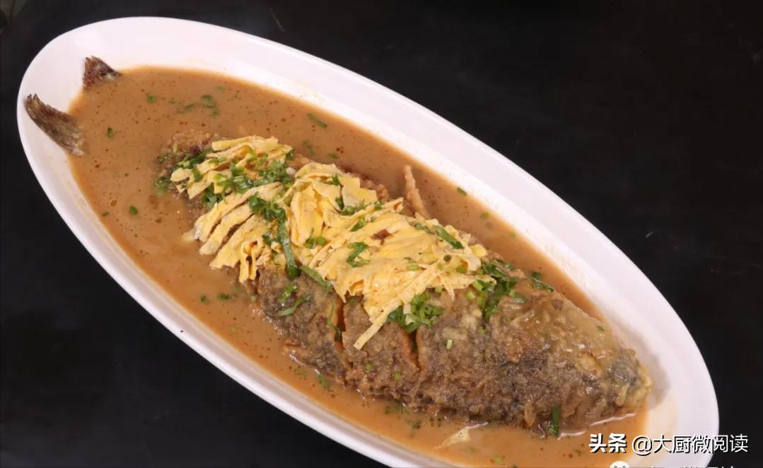 大锅炖鱼老汤,酸甜口家庭炖鱼