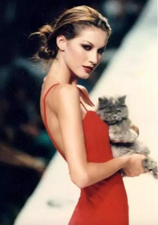 第一超模奥运会,全世界最贵的模特走一步318万