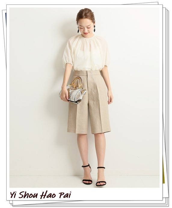 春夏米色裤子最佳搭配上衣,夏季米色裤子与上衣搭配图