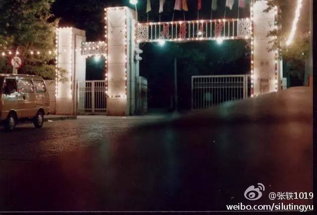 天津酒吧30年，比麦当劳还早的凯悦豆乃木，有一首恋曲1990