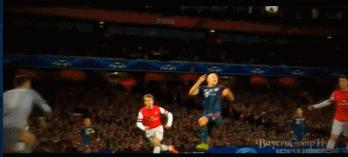 德国足球克罗斯绝杀,德国中场致命弧线克罗斯