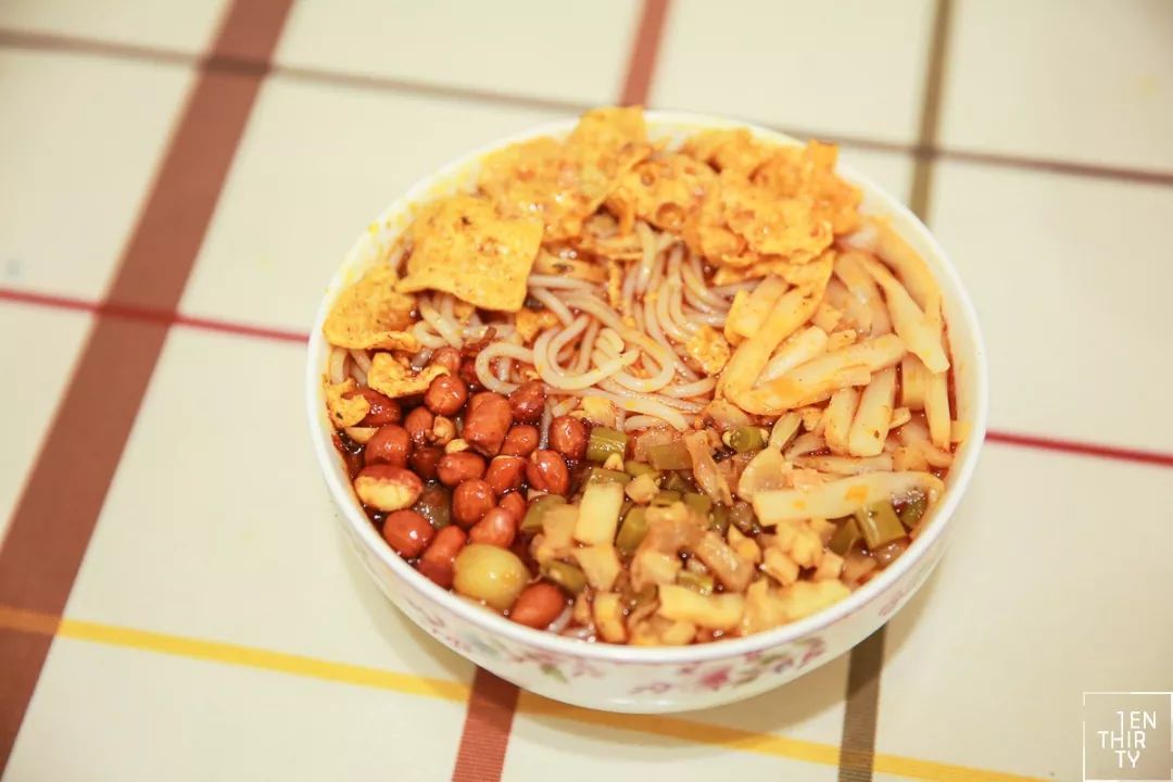 持续更新的螺蛳粉测评简单粗暴,史上最全的螺蛳粉测评