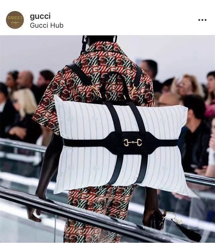 “姐妹在吗？约你打个麻将，爱马仕28万块一局的那种！”