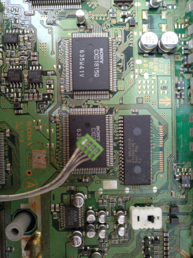 索尼ps1游戏机厚机和薄机,索尼游戏机ps1值得买吗