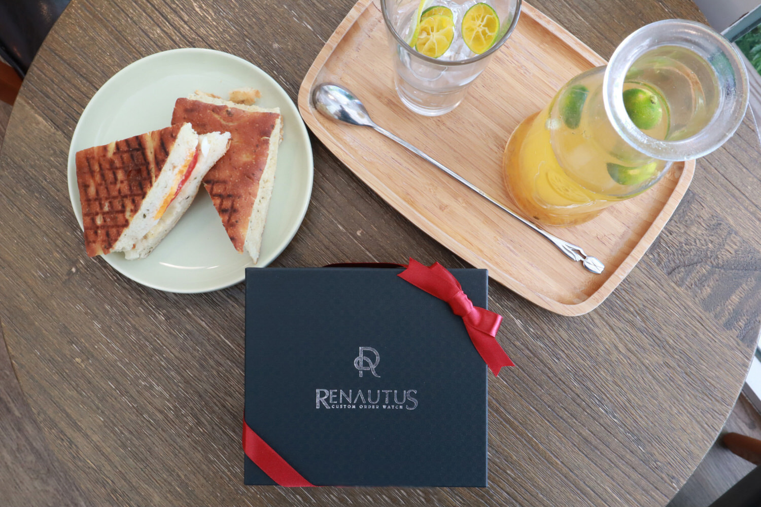 极力推荐）日本定制手表情人节纪念日礼物超美开箱，通通自己配？