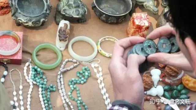 民间捡漏古玩大全,古玩地摊猫腻多