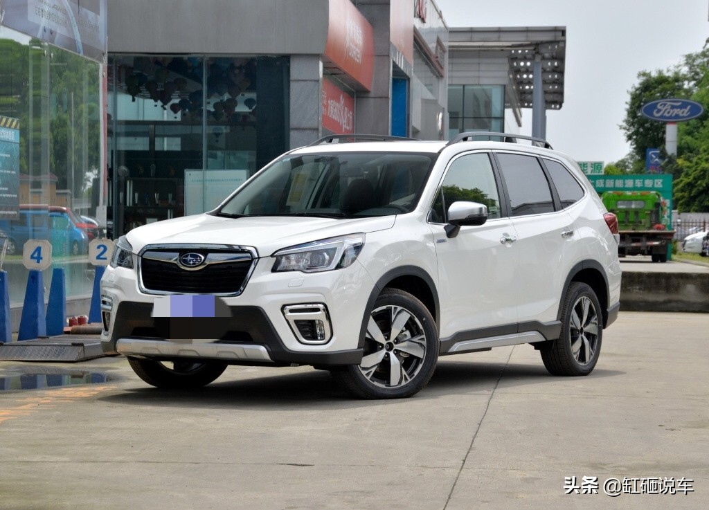 有多少人懂得欣赏它？全系标配真皮方向盘，原装进口还是四驱