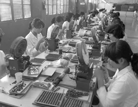 香港制造死亡实录:遭港英政府设计,财阀绞杀,今日落幕