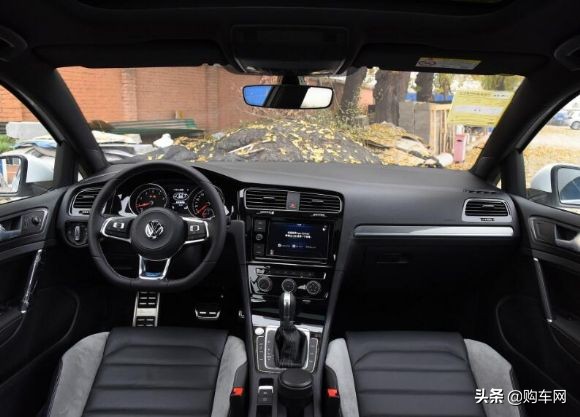 又实用又有面子10万块首选这3款车,预算15万买轿车这3款谁更适合你