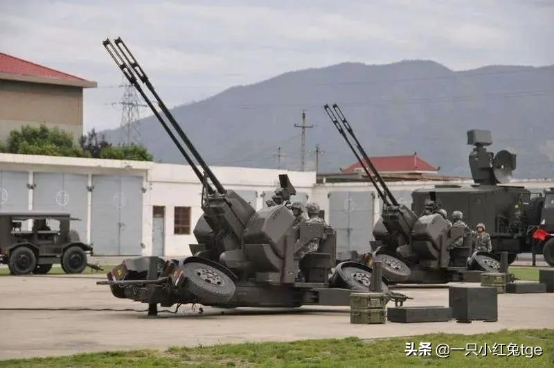 那些年给兔子整装备的西方国家「4」:瑞士