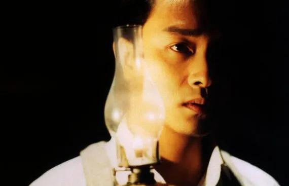 张国荣虚荣感,张国荣性格自信