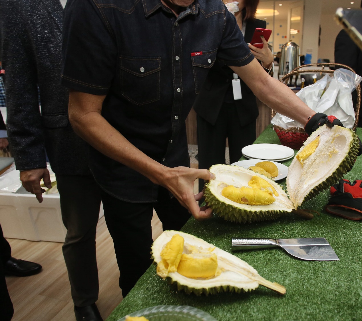 马来“猫山王”解禁！天猫618首发84元，泰国金枕遇强劲对手