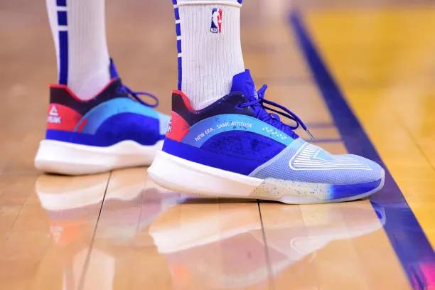 nba球员上脚安踏合集,nba球员上脚的球鞋欧文