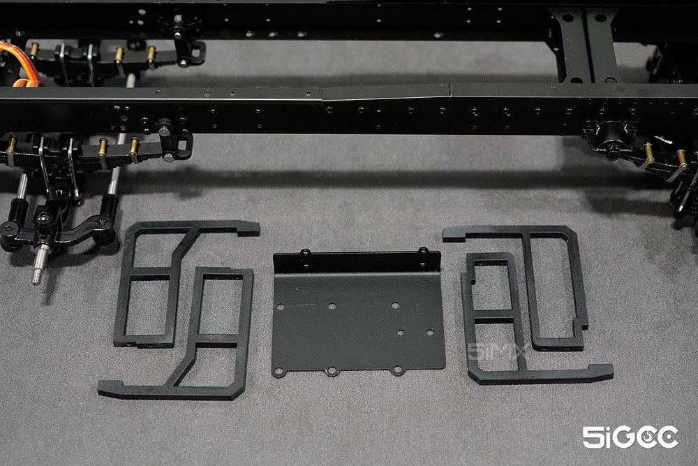 组装f2000拖头,组装f2000卡车模型