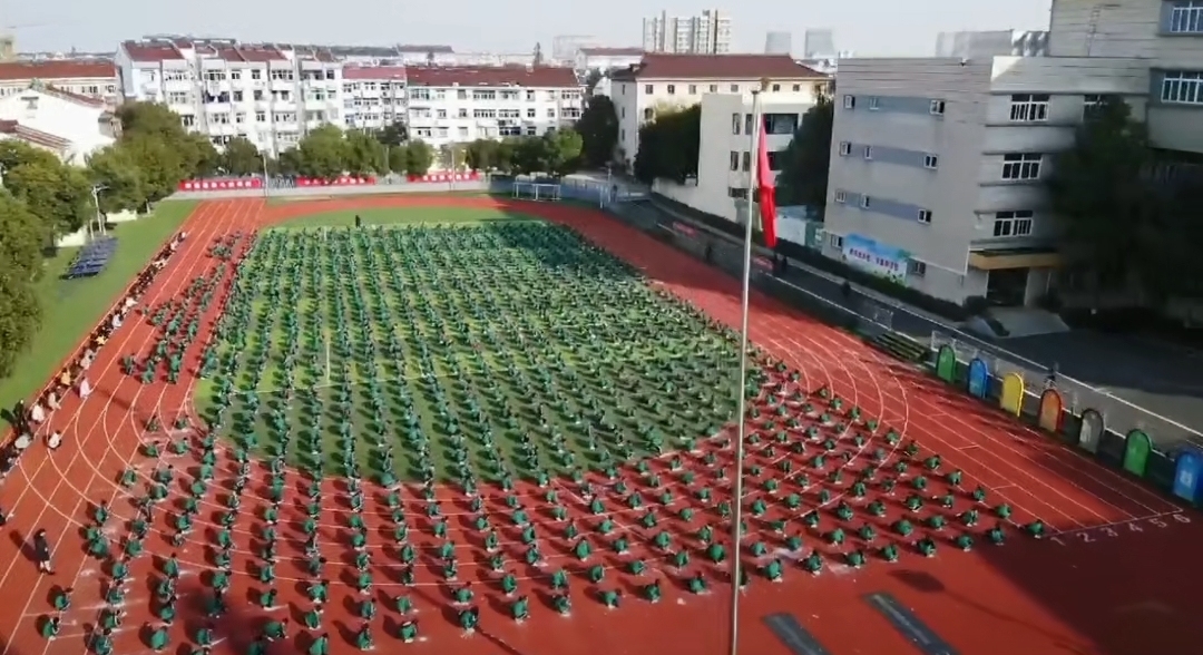 南京高淳区实验小学二年级学生诗朗诵《春风诵春诗》