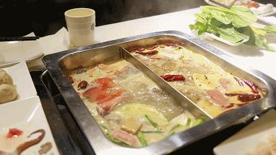 坐拥大学宿舍豪华六人间,南京小龙虾大学