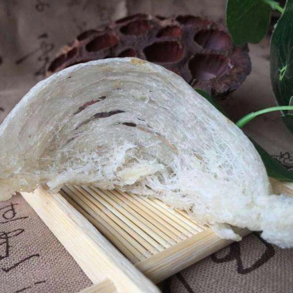 买回来燕窝有点潮湿,买回来的燕窝是调过毛的吗