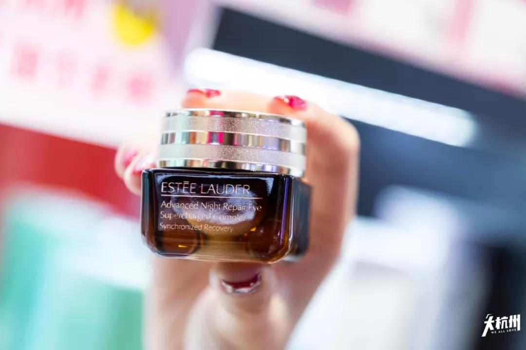 在杭州遇见紫禁城!宫灯前祈福、畅音阁迎新!来这里过故宫中国节