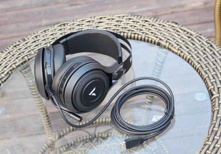 雷柏VH650RGB游戏耳机,7.1声道耳机测试视频