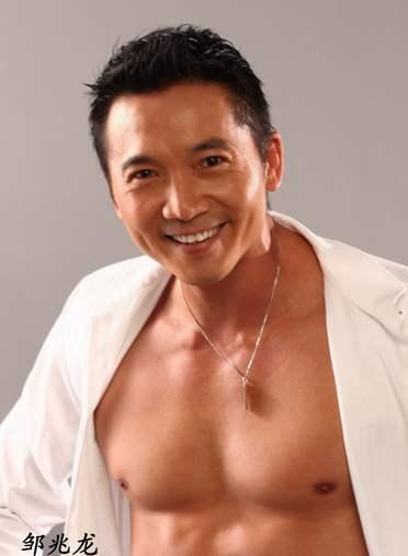 6位硬汉肌肉男明星,不温不火的肌肉男明星