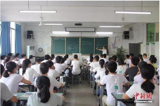 汉中龙岗中学高考黑马,汉中龙岗中学2022高考喜报名单