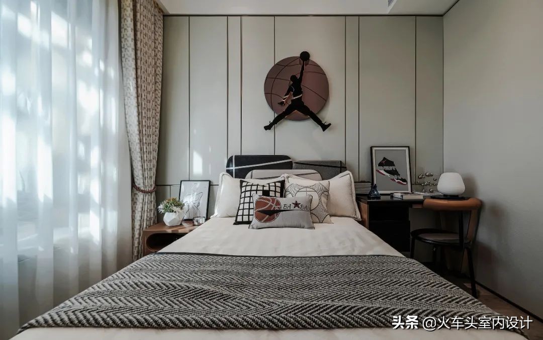 现代意式风情赋予空间奢华的灵魂,元禾大千成都艺术品有限公司招牌