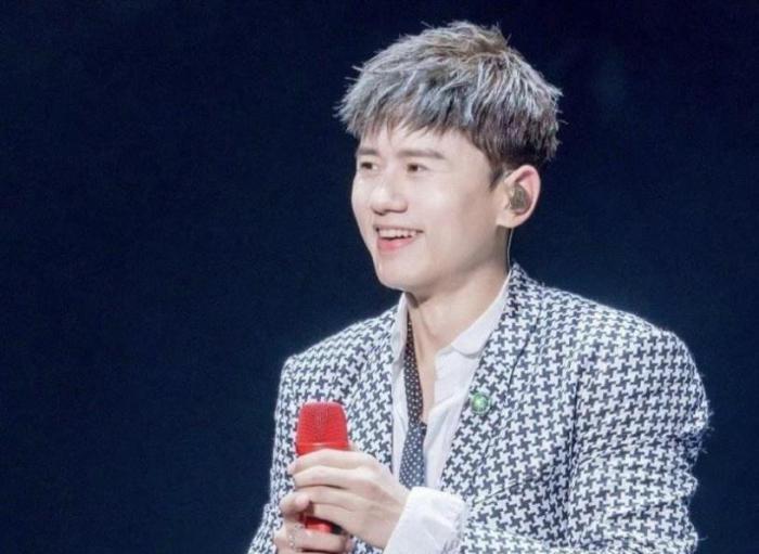 张杰唱功遭质疑,张杰怎么发声的