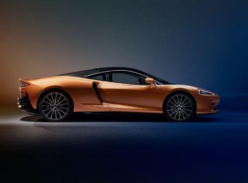 迈凯伦gt不选配什么样,gt是跑车还是轿跑