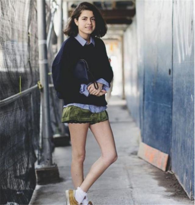 秋季穿短裙膝盖冷怎么办,冬天穿短裙光腿怎样不冷