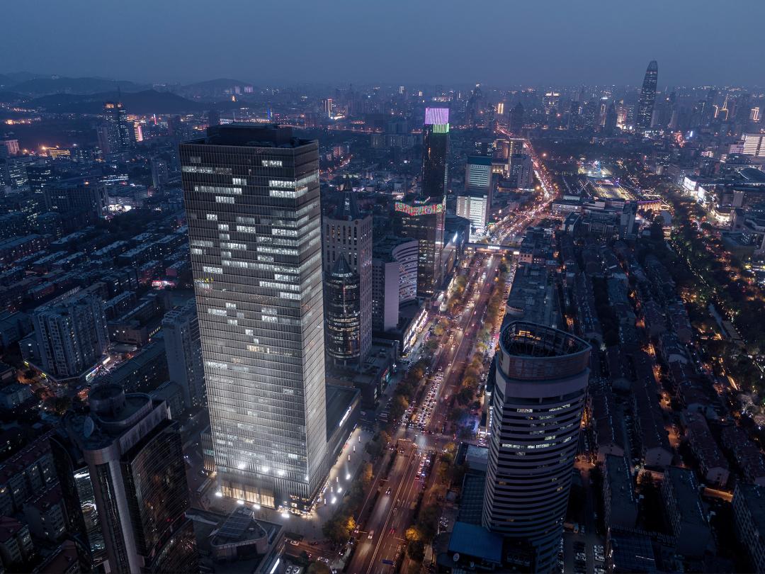 济南泺源大街8号绿城金融中心,济南标志建筑绿地中心