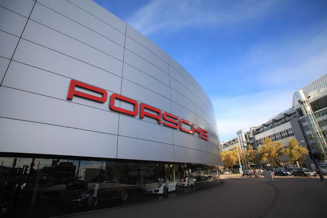 保时捷和雷克萨斯,一个马来一个印度建厂,看不起国内消费者?