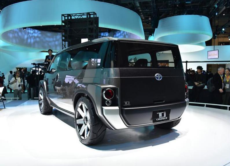 丰田酷路泽跨界版mpv,丰田酷路泽侧滑门版