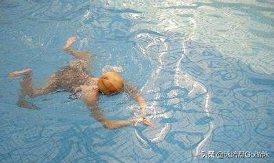 常年游泳，有助腰肩康复还是造成腰肩损伤？吾之蜜糖，彼之*霜砒**