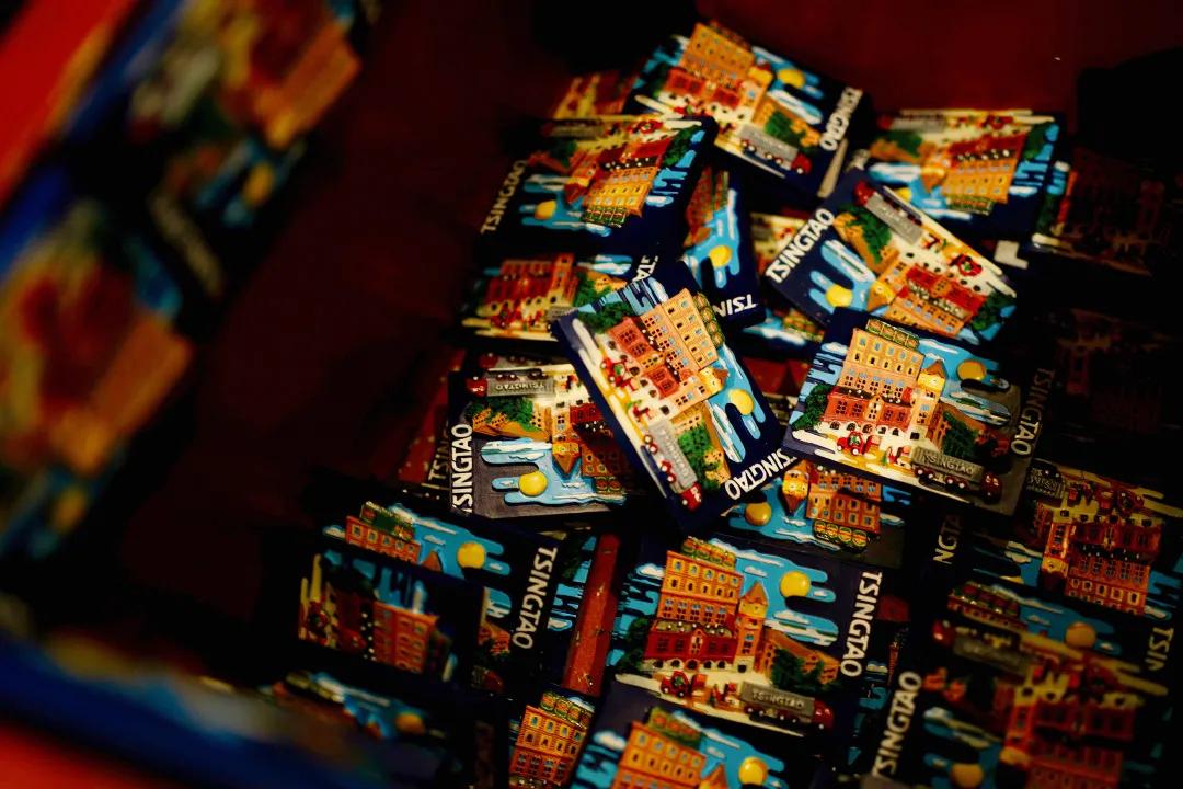 青岛即可以看海还能吃海鲜的地方,去青岛吃好海鲜看大海心情自然好