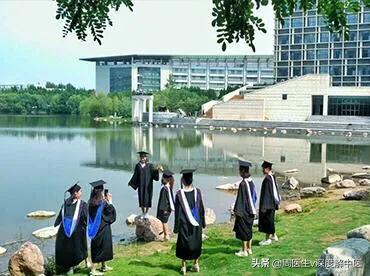 方证大师对决,方证大师和余沧海