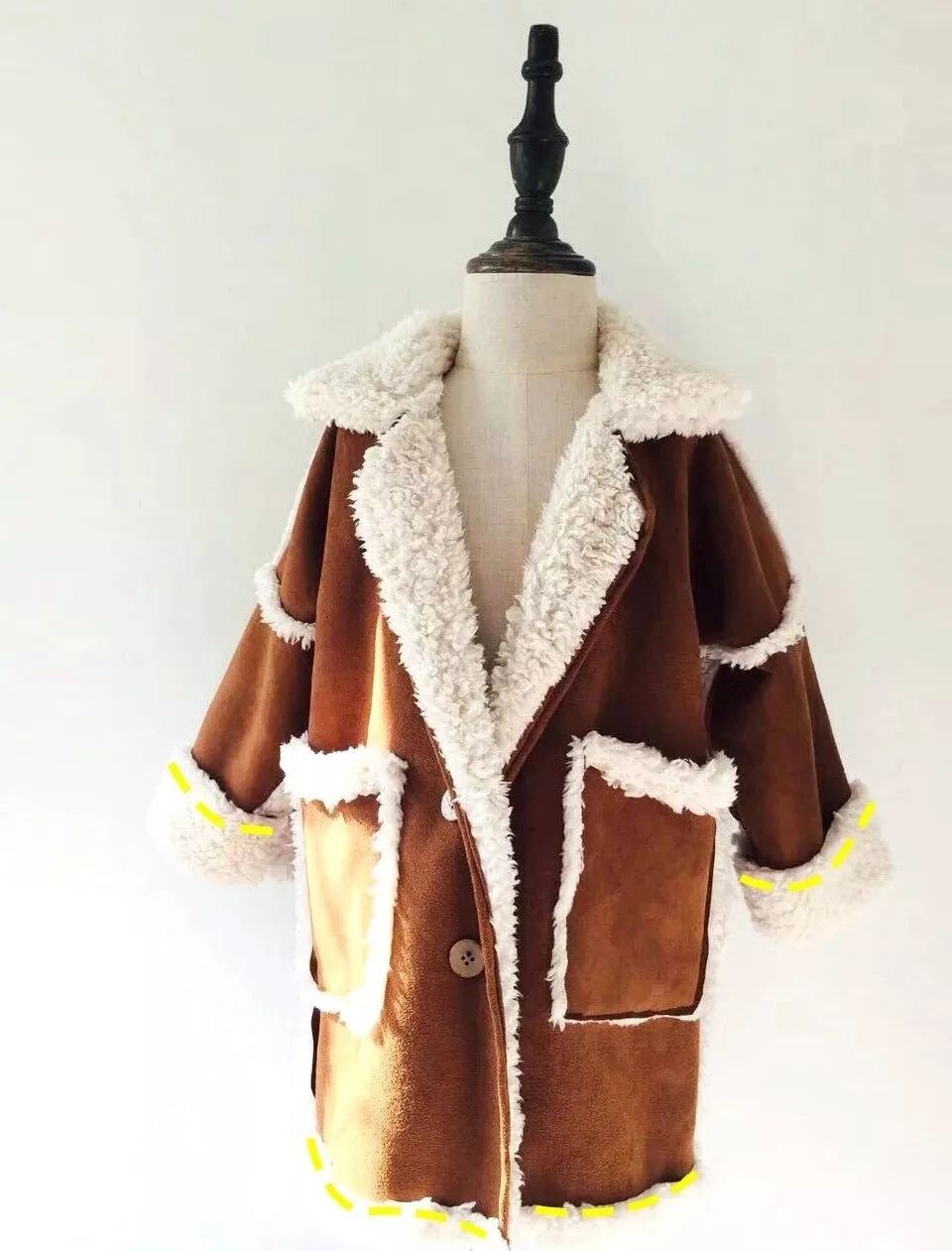 羊羔绒大衣裁剪方法,麂皮绒复合羊羔绒衣服裁剪图