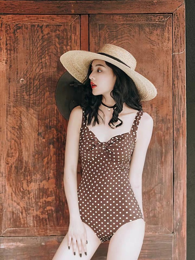 超短裙露肩连体泳衣,连体泳衣女遮肉保守裙式泳装新款