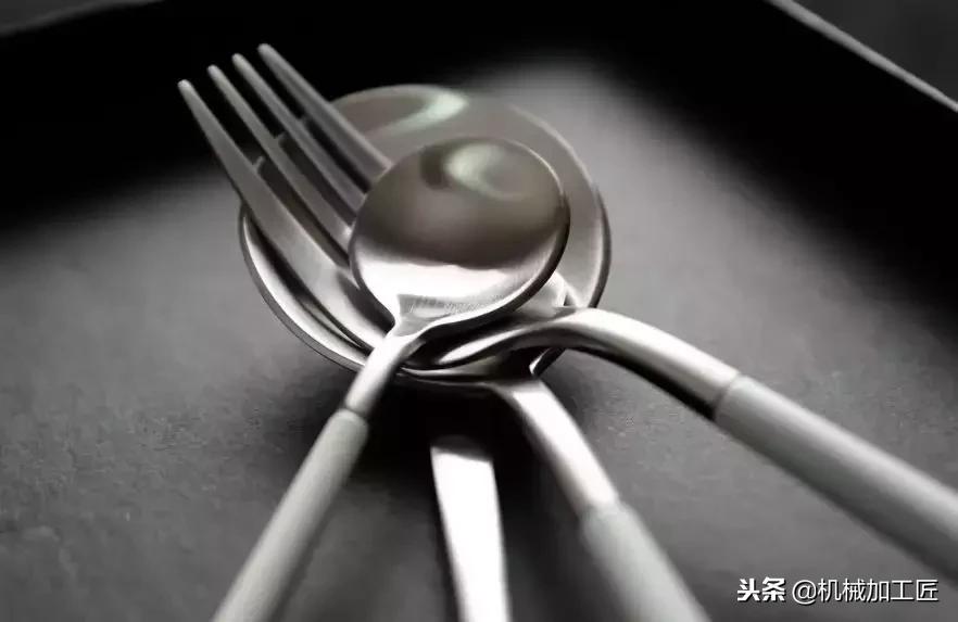 几种常见的金属表面处理工艺,举例常见的金属表面处理工艺