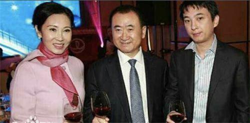 王思聪传统男人gif,传统男人特点