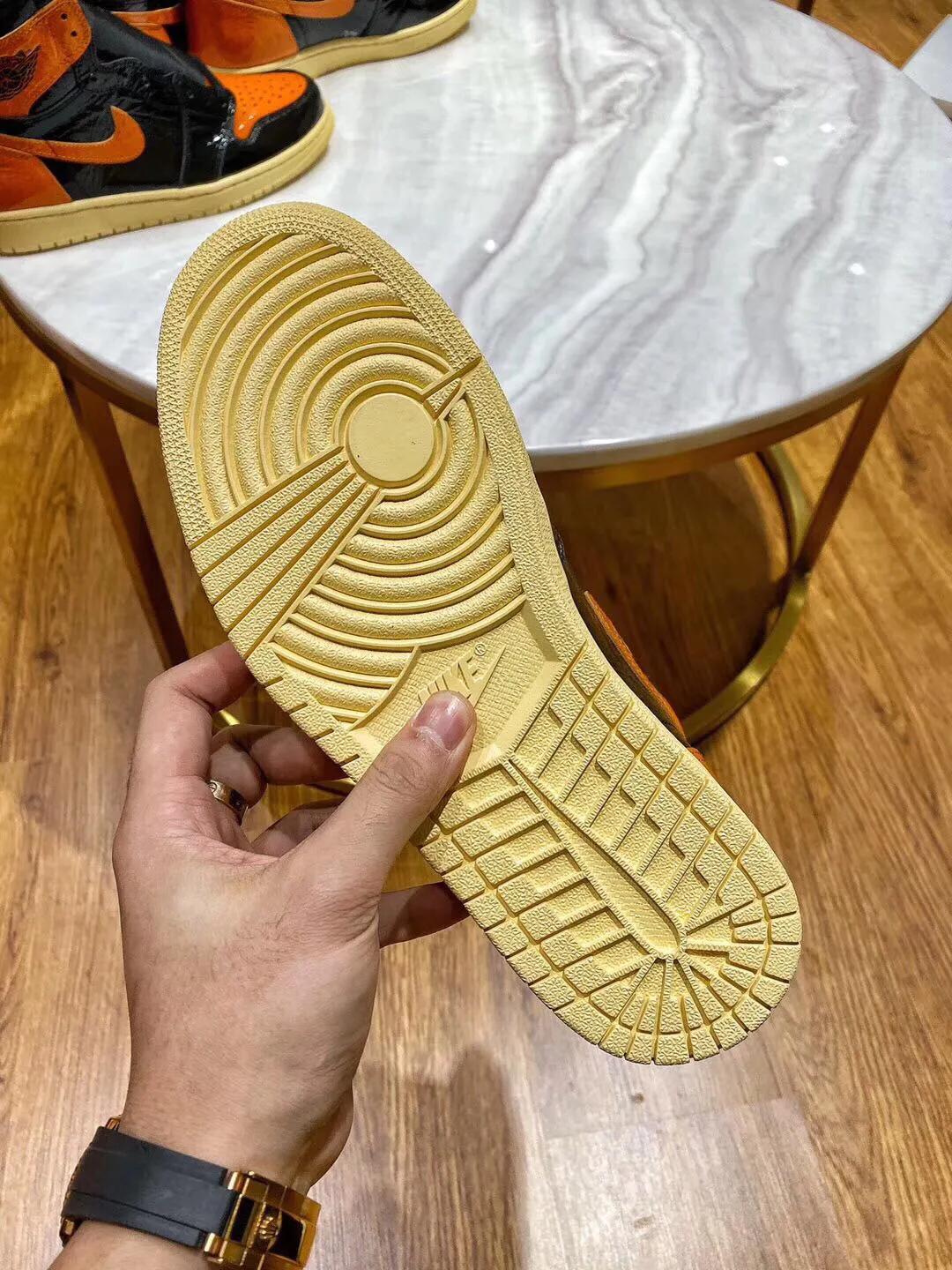 aj1猪油扣碎纯原怎么看,aj1猪油扣碎拆解